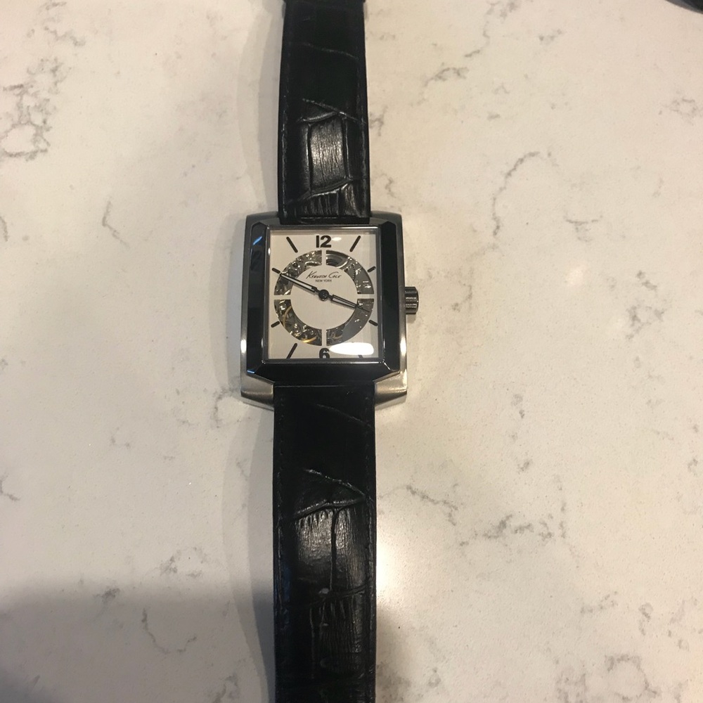 Kenneth Cole KC1477 model watch . Like new